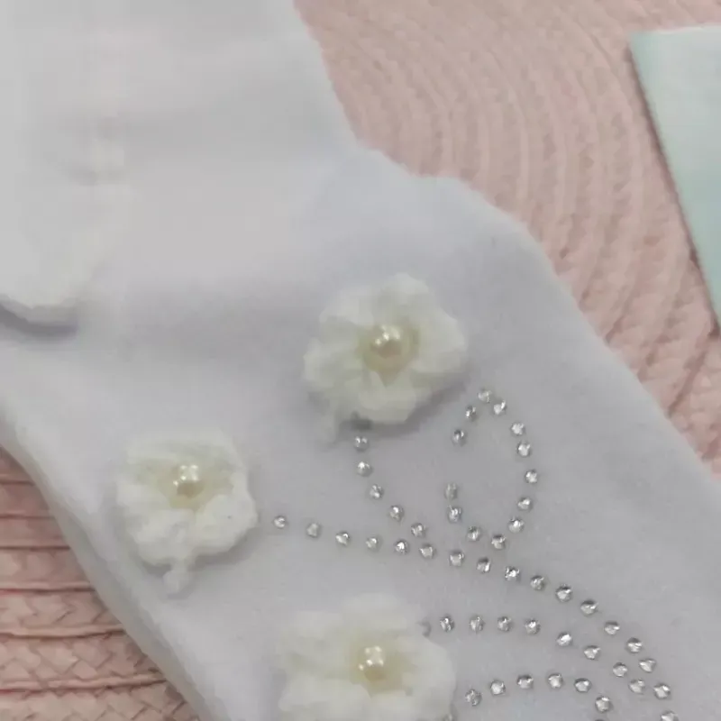 جوراب شلواری گل دار و نگین دار بچه گانه